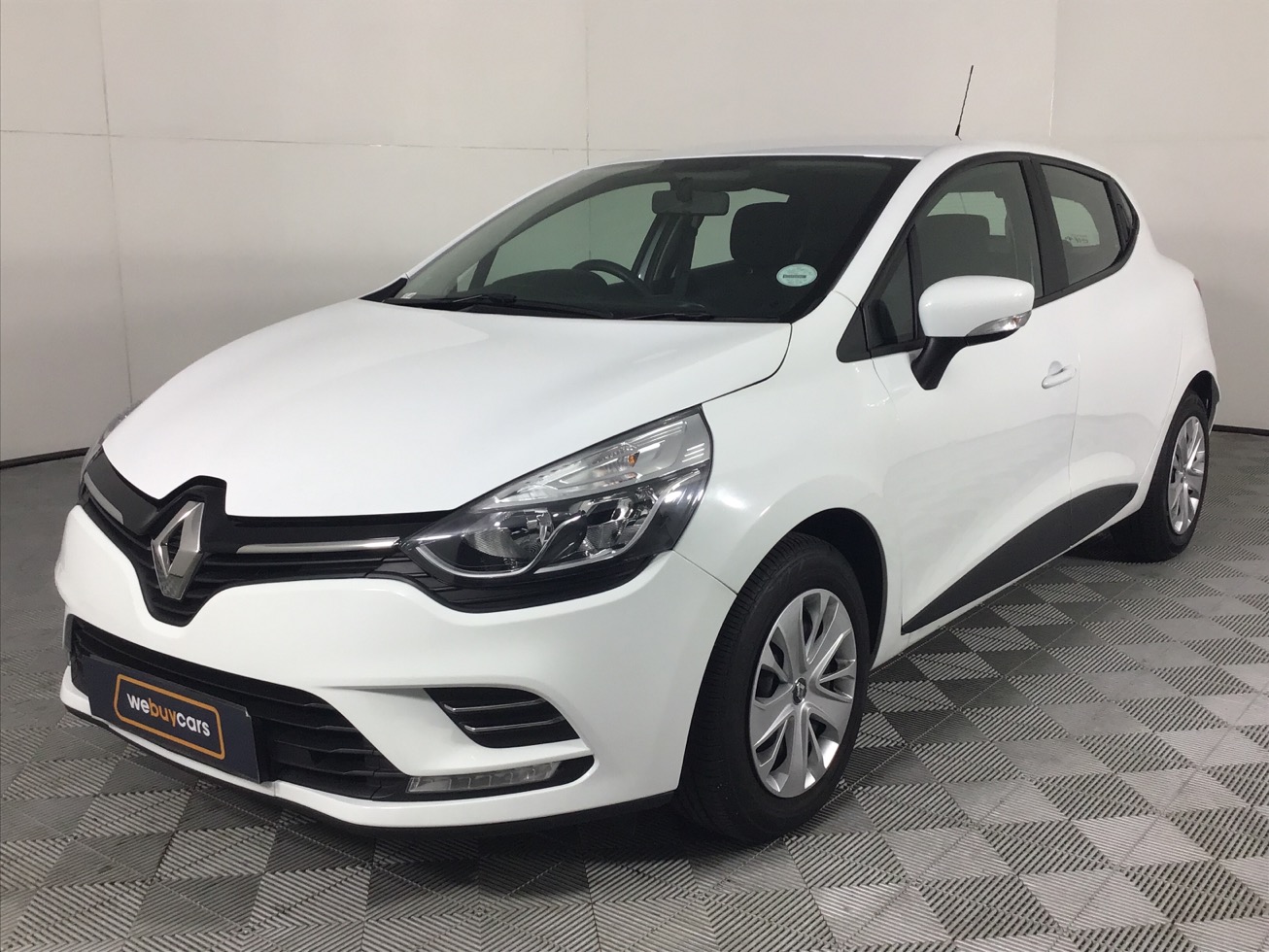 Used 2019 Renault Clio IV 900t Authentique 5-Door (66 KW) for sale ...