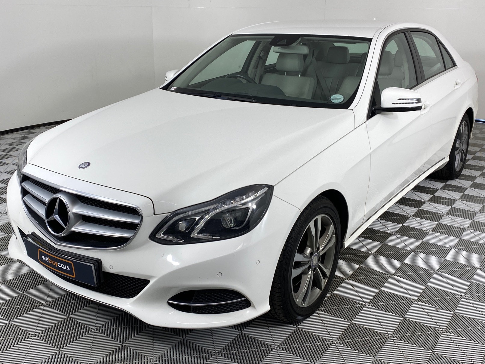 Used 2014 MercedesBenz E Class E 300 Bluetec Hybrid for