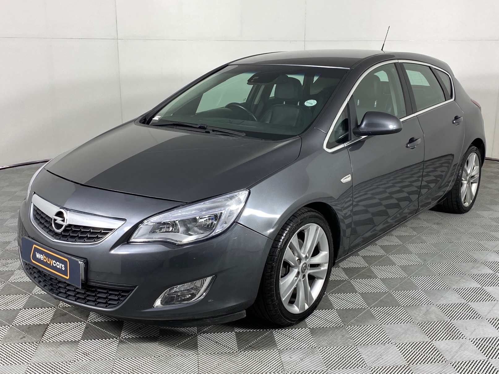 Used 2012 Opel Astra 1.6T Sport 5-Door for sale | WeBuyCars