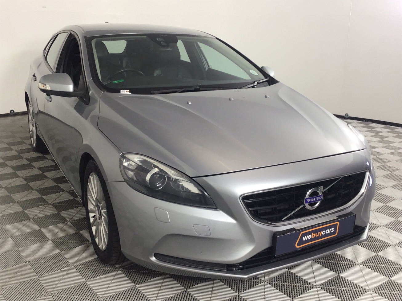Used 2013 Volvo V40 D2 Essential For Sale WeBuyCars