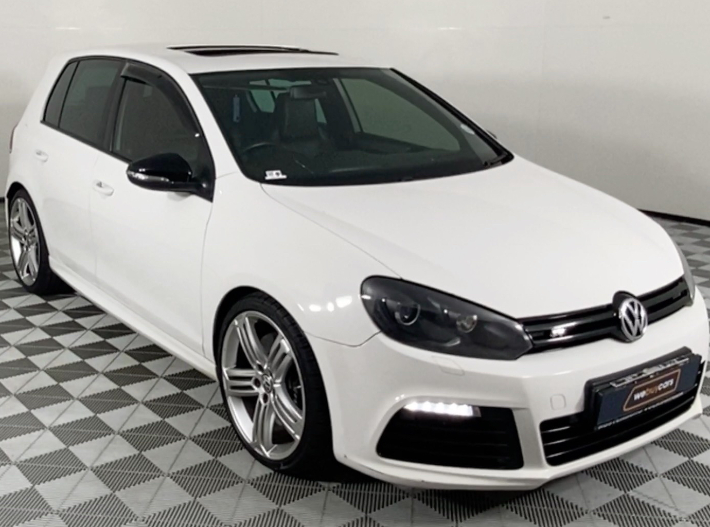 Used 2011 Volkswagen Golf 6 2.0 TSI R for sale | WeBuyCars