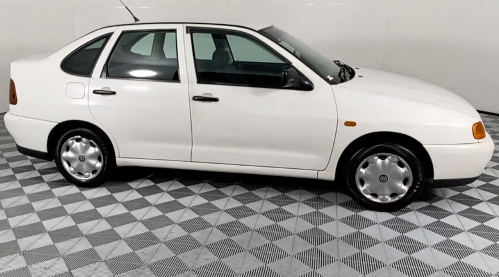 Used Volkswagen Polo Classic For Sale Webuycars