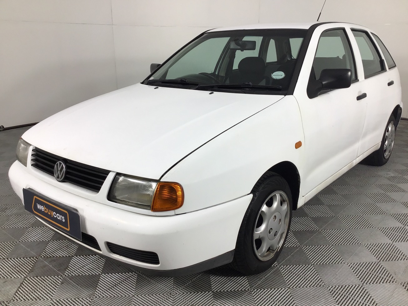 Used 1999 Volkswagen Polo Playa 1.4 for sale WeBuyCars