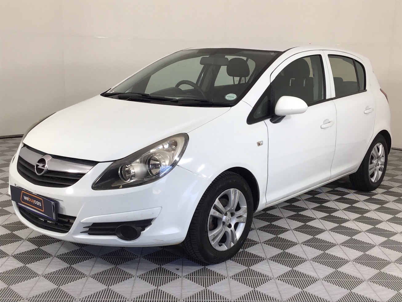 Opel corsa 2009 года