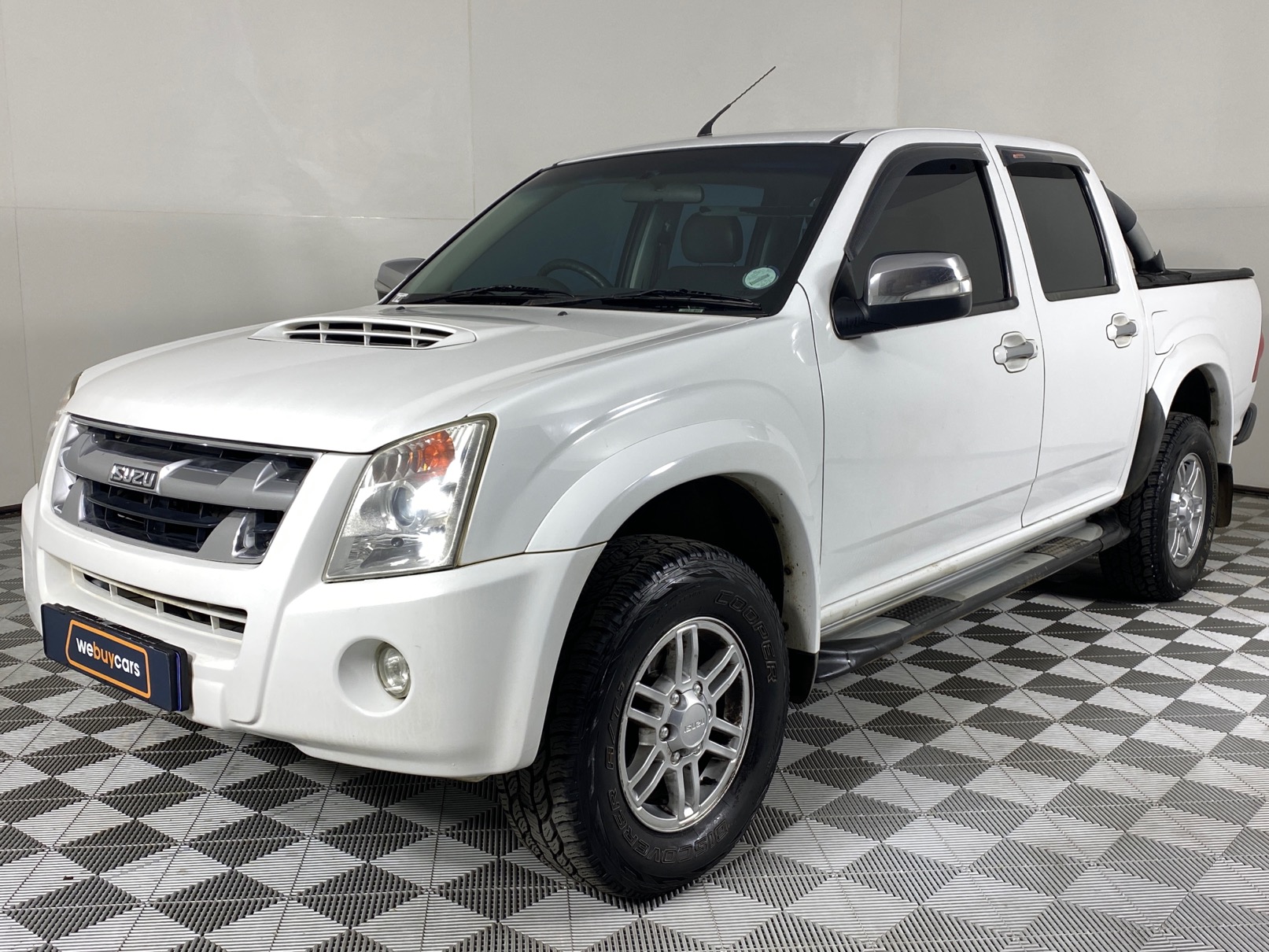 Used 2013 Isuzu KB 250 D-Teq LE Pick Up Double Cab for sale | WeBuyCars