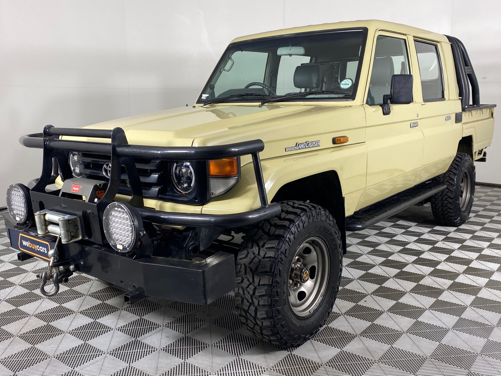 Toyota land cruiser pickup