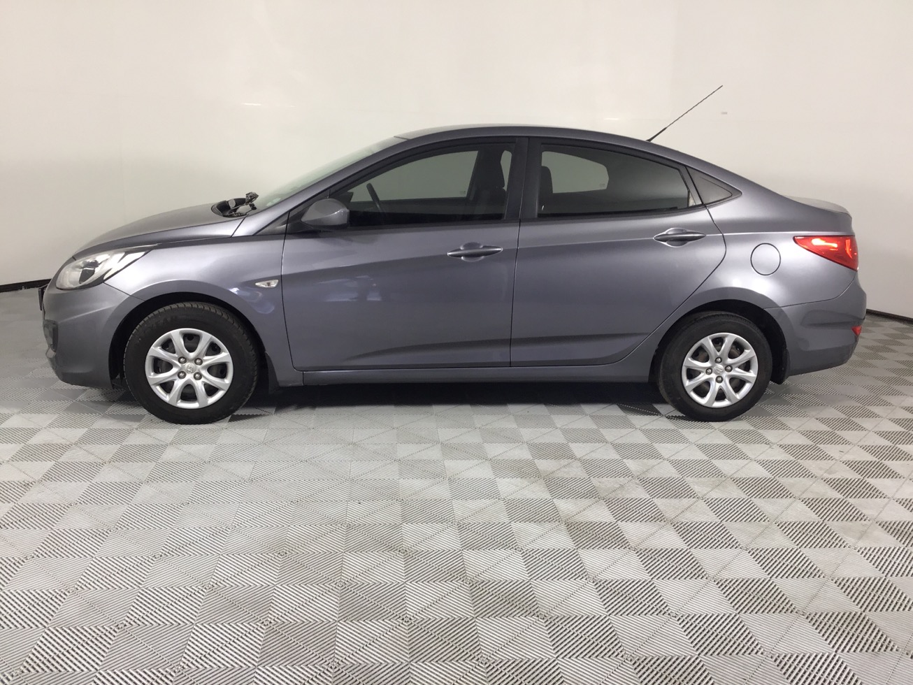 Used 2013 Hyundai Accent 1.6 Gl/motion for sale | WeBuyCars